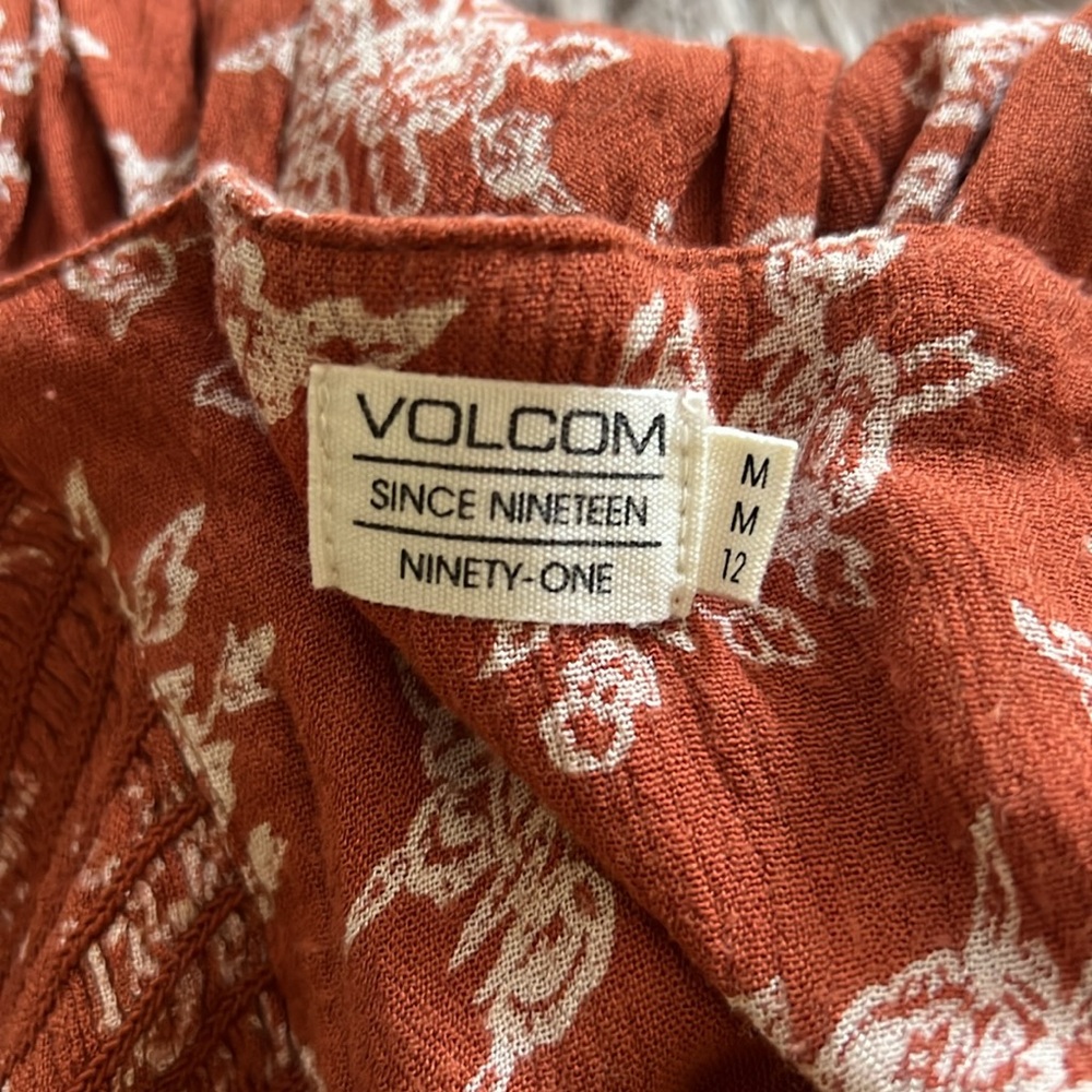 💐VOLCOM FLORAL DRESS 💐 - Picture 2 of 2